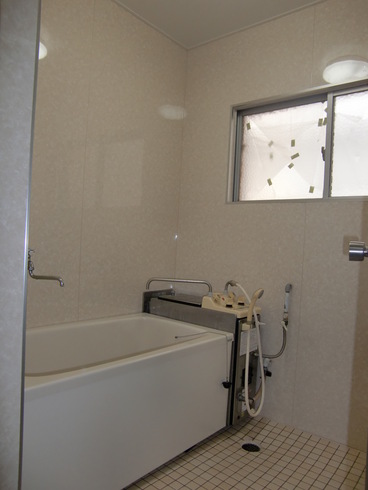 アパート　浴室　　システムバスが使えない　清潔　掃除が楽(風呂リフォーム)