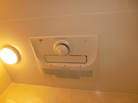ノーリツ製マイクロミストサウナ付浴室暖房乾燥機